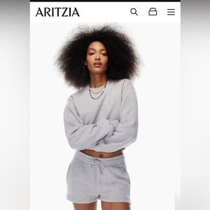 COPY - Tna
Cozy Fleece Perfect Cropped Sweatshirt